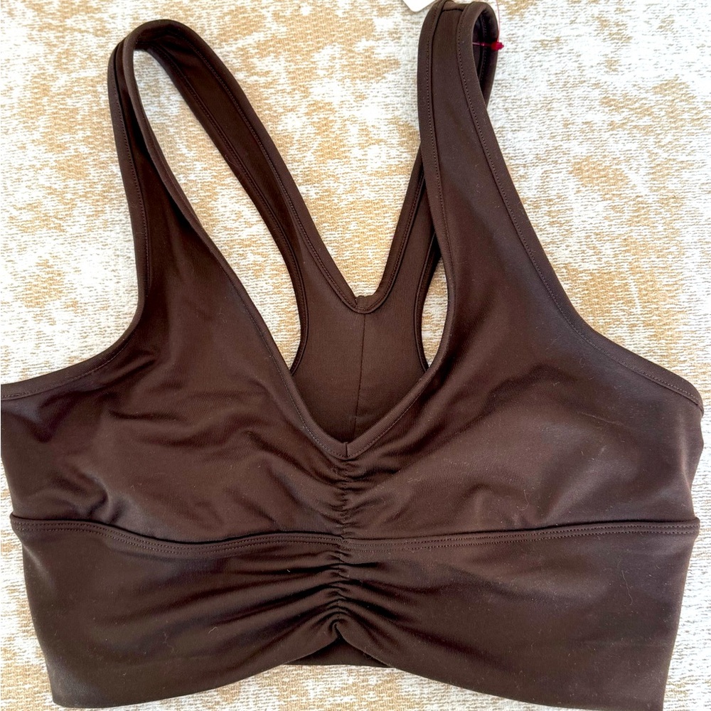 BNWT Alo Yoga Bra. Wild Thing. Size Small